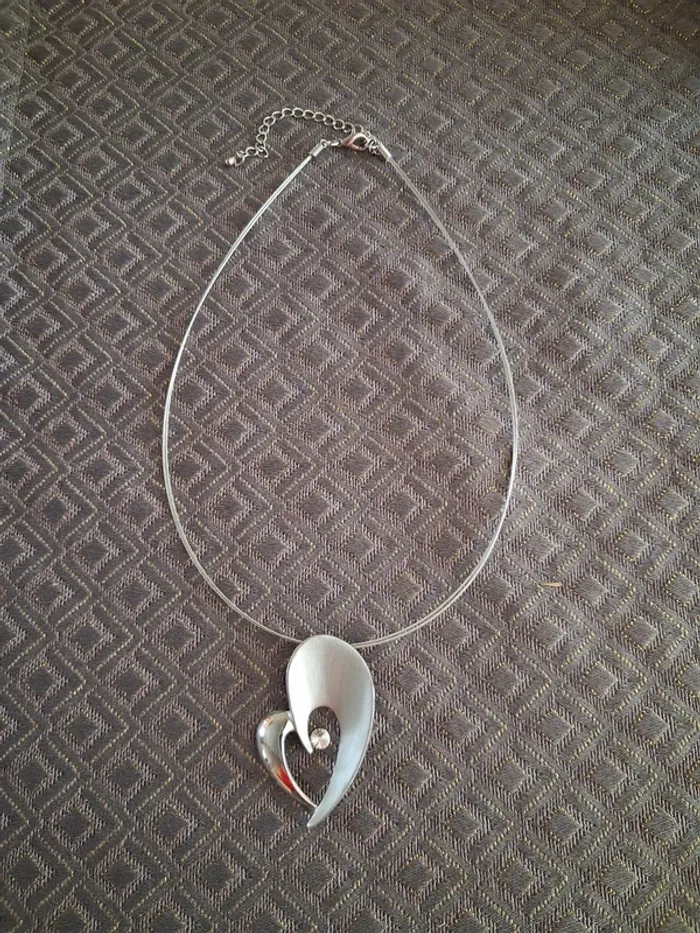 collier - photo numéro 2
