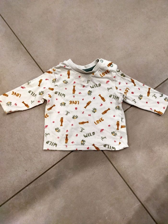 Lot vêtements 6 mois - photo numéro 6