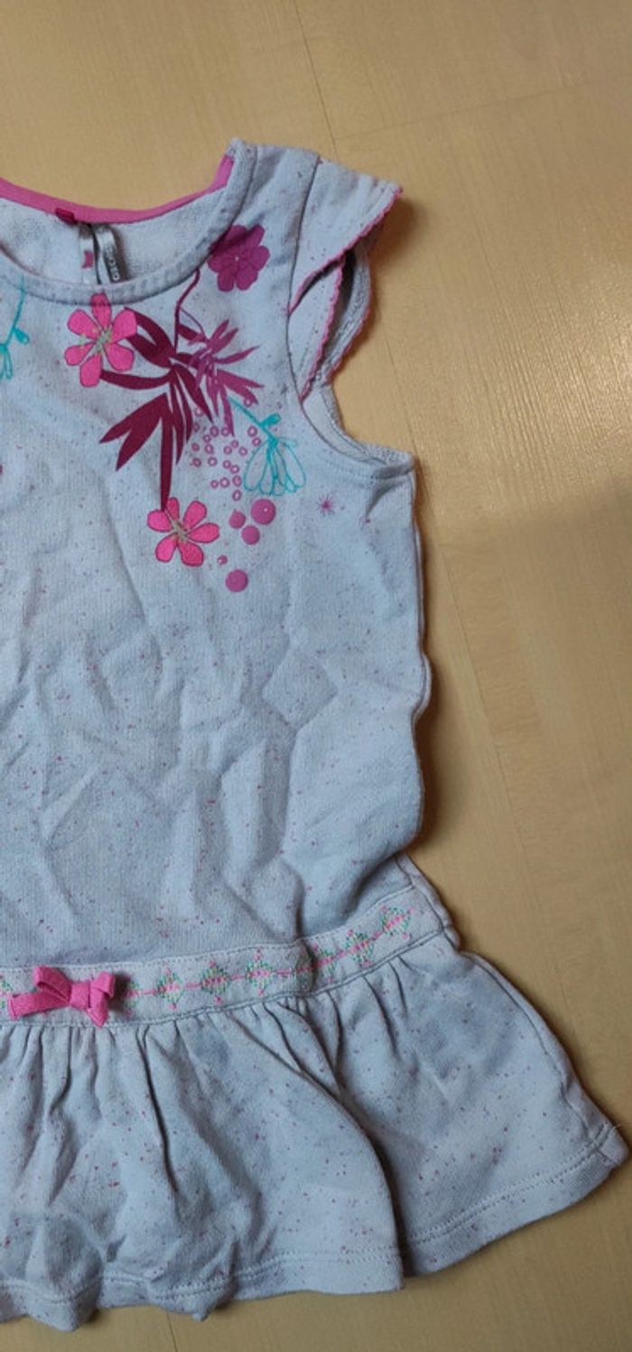 Robe 4 ans - photo numéro 2