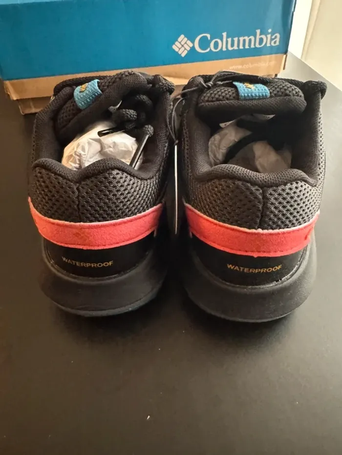 Chaussures de randonnées imperméables Columbia Trailstorm Femme noir souci éclatant taille 36 neuf - photo numéro 4