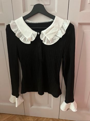 Pull chemise noir côtelé col volanté Claudine
