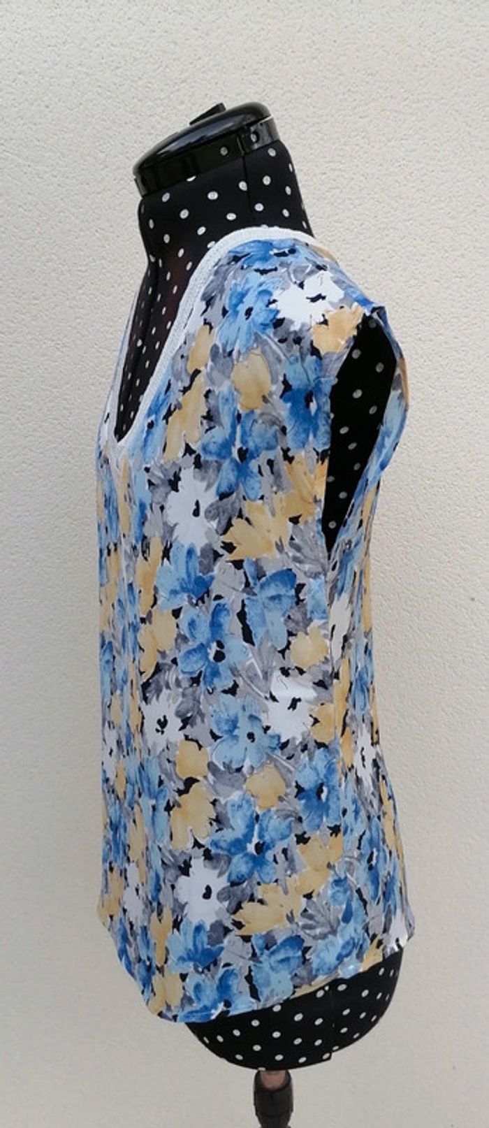 Top / Haut à fleurs bleu et jaune léger Taille S It Hippie - photo numéro 6