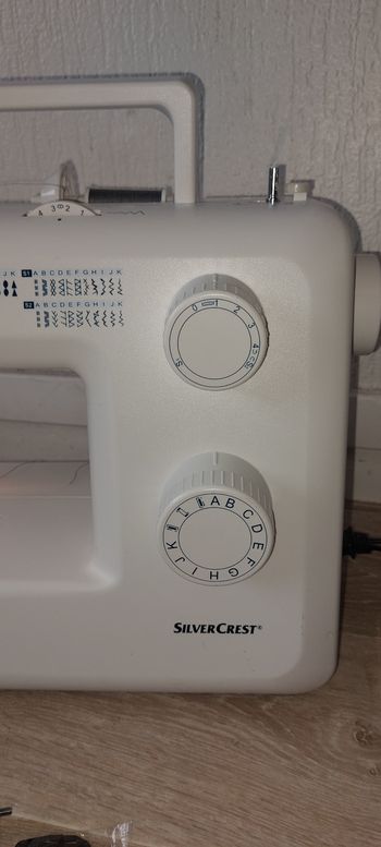 Machine à coudre silver crest 