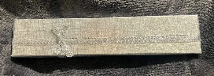 Bracelet et acier inoxydable argenté et strass croix neuf dans boîte cadeau - photo numéro 4