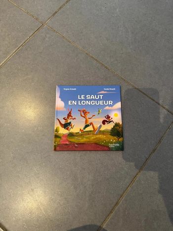 Livre / album - Le saut en longueur - Esprit sportif - Virginie Grimaldi & Coralie Bruschi