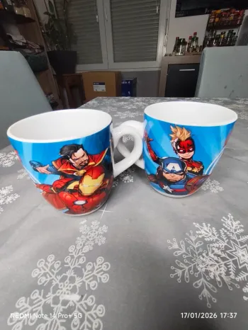 Lot de 2 mugs Marvel Avengers – Iron Man Captain America Captain Marvel