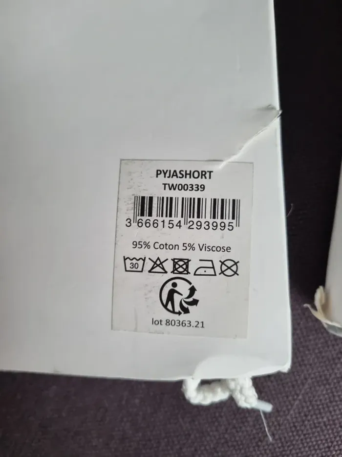 Lot de 2 pyjamas neufs fille 14 et 16 ans - photo numéro 6