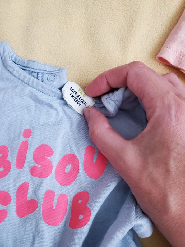 Lot 2 t-shirts 6 mois - photo numéro 3