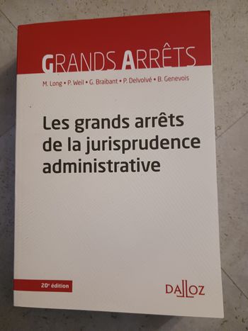 livre les grands arrêts de la jurisprudence administrative Dalloz