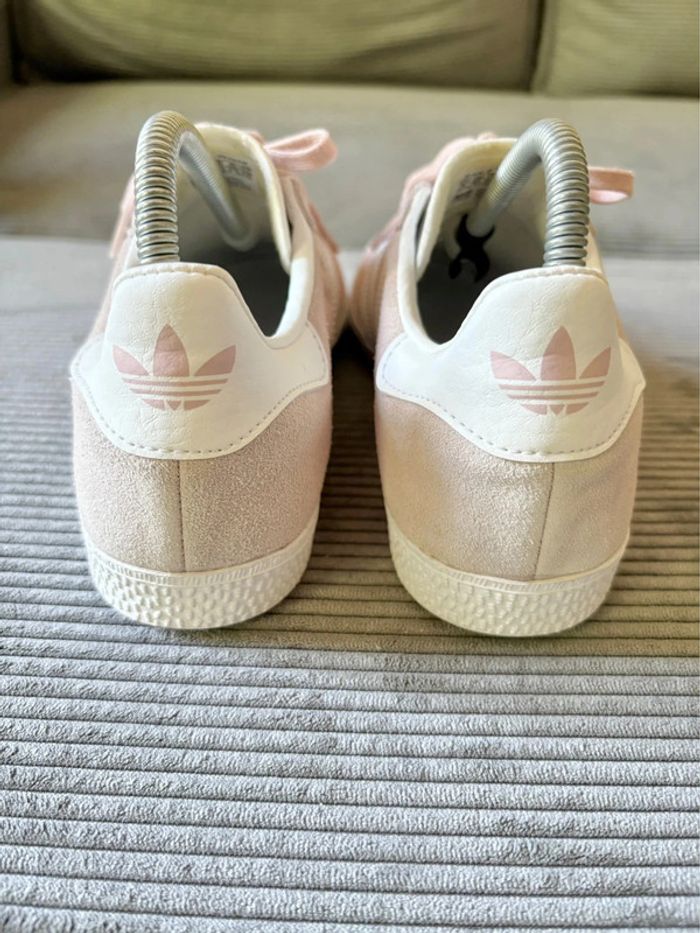 Chaussures adidas gazelle rose poudrée / taille 37,5 - photo numéro 5