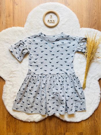 Robe manches courtes