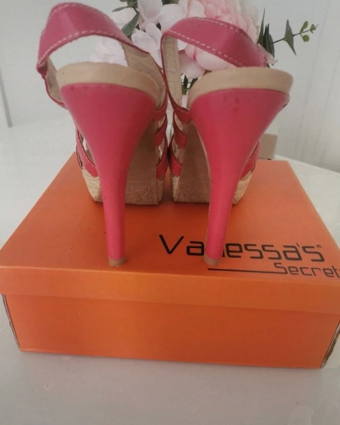 🩷🤍Jolie Paires De Sandales Les Secrets De Vanessa 🩷🤍 - photo numéro 10