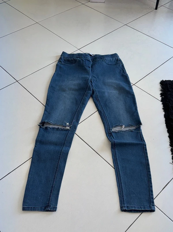 Jeans Troué