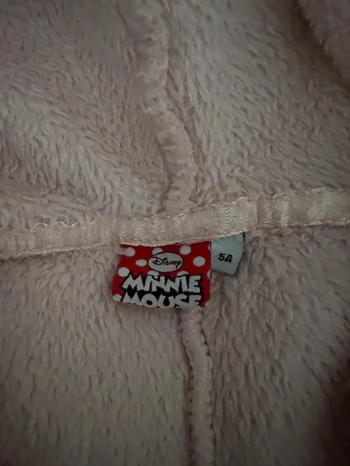 Joli pyjama Minnie de Disney 5 ans en très bon état - photo numéro 3