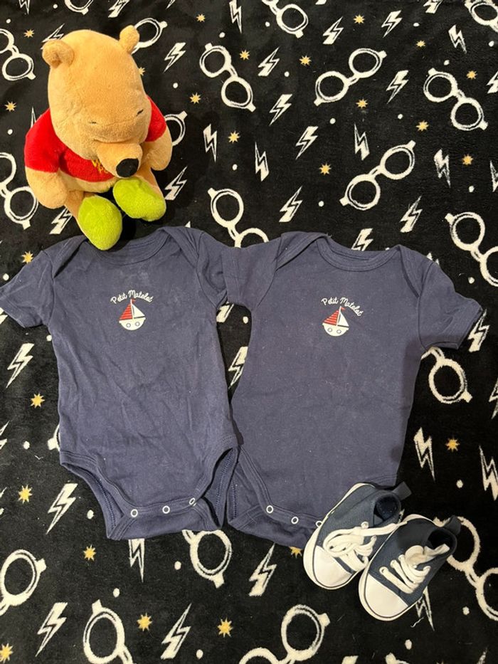 Lot 2 bodies 100% coton 6 mois