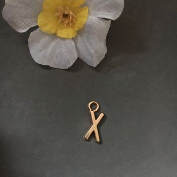 pendentif fantaisie métal doré lettre X