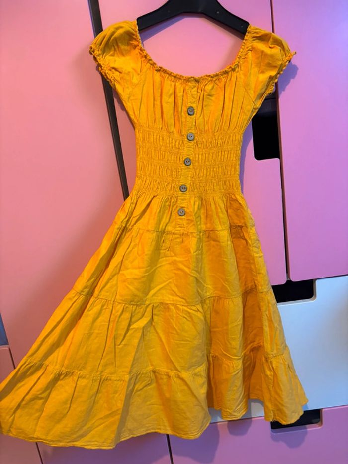 Robe longue jaune moutarde 7 ans