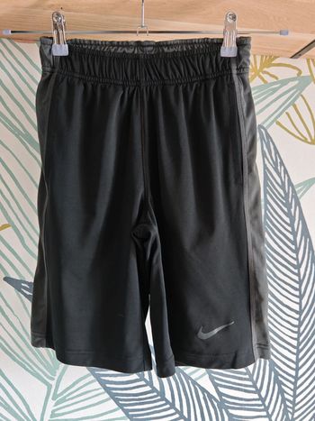 Short Nike 8 ans