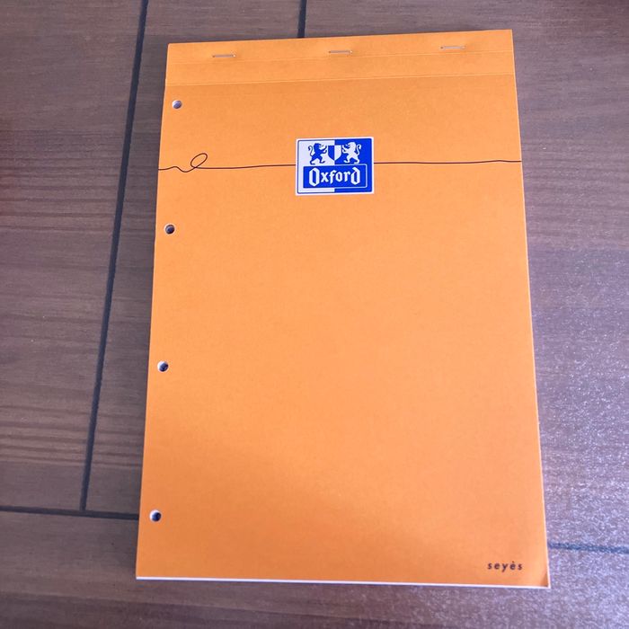 Feuilles simples grand format, grands carreaux en bloc