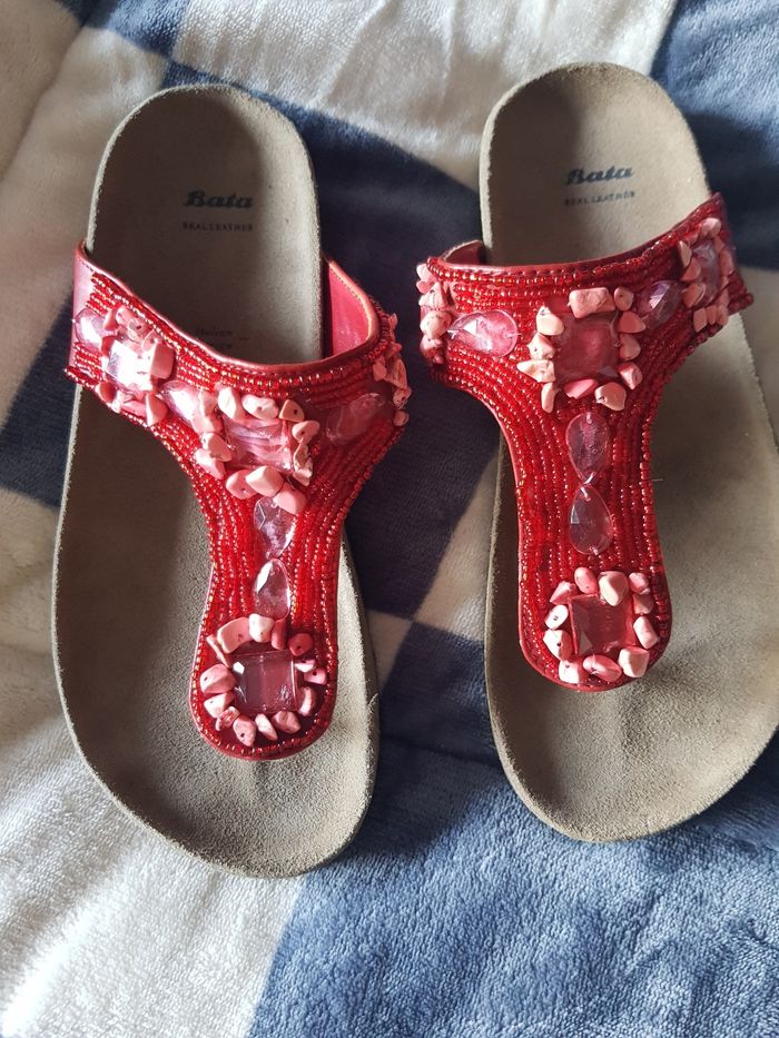 Magnifique sandales neuve pointure 36 bata - photo numéro 9