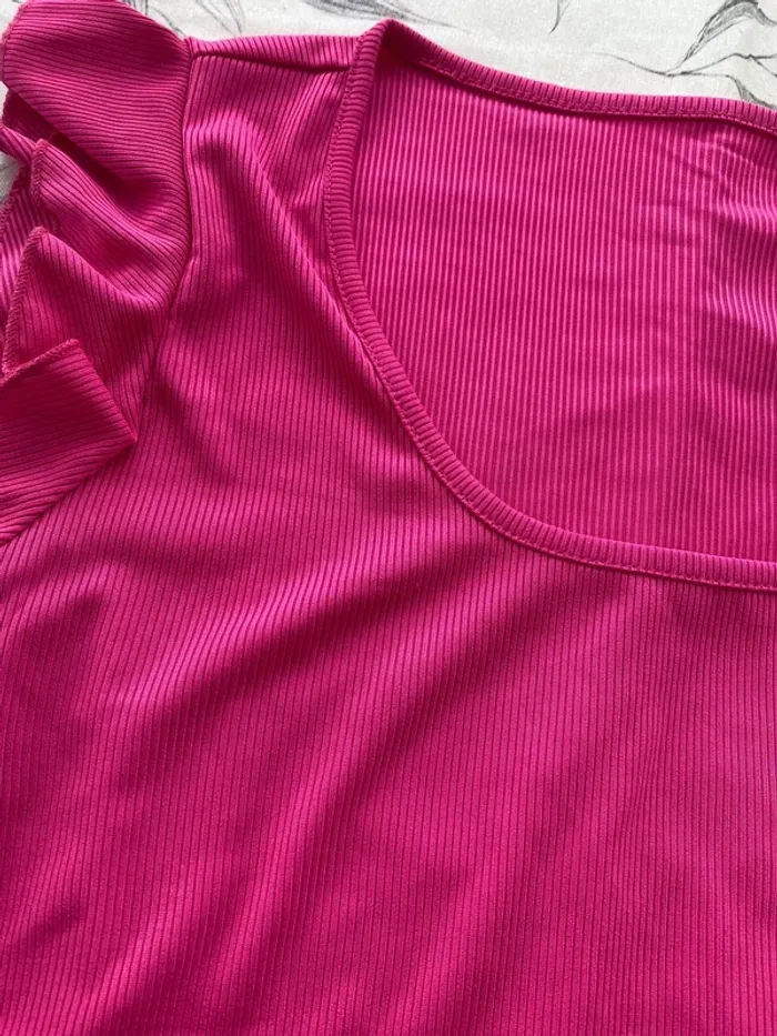 Teeshirt débardeur rose vif fuschia neuf - photo numéro 2