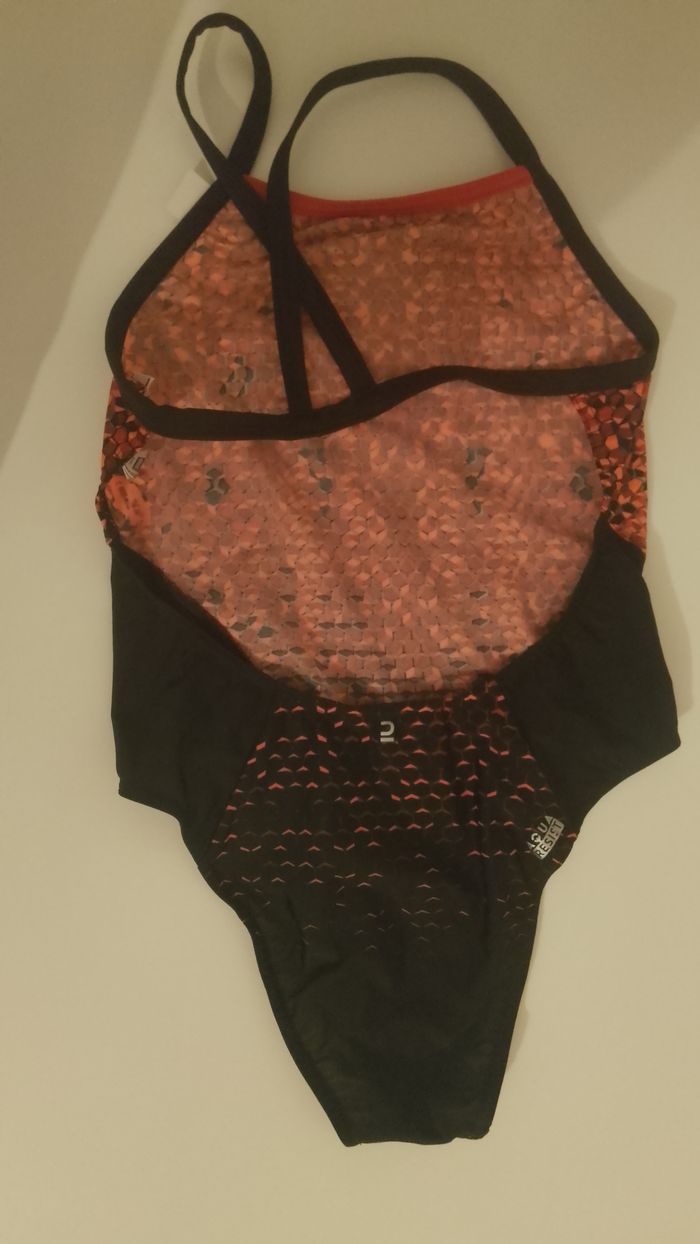 Maillot de bain 1 pièce neuf - photo numéro 2