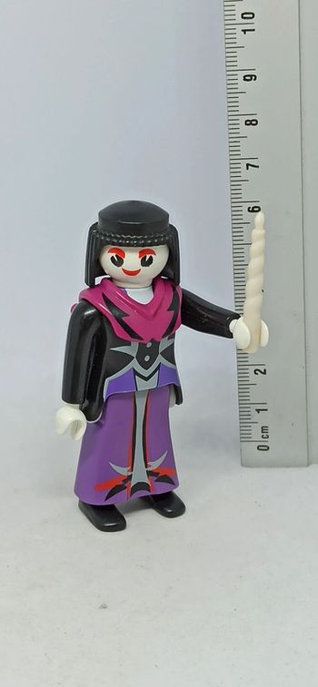 Femme fantôme avec bougie playmobil