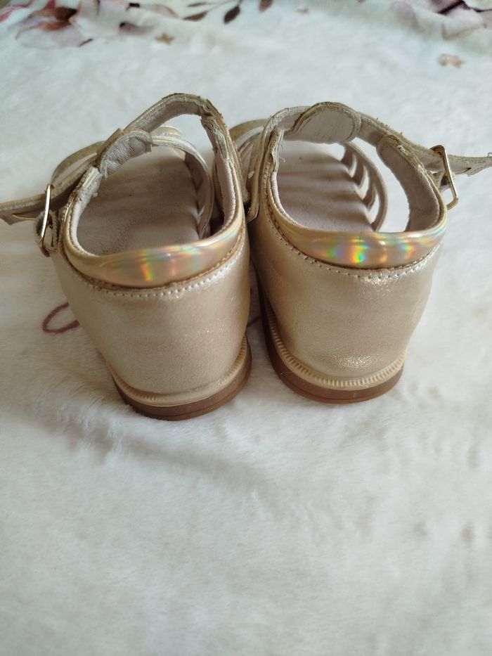 Sandales - photo numéro 2