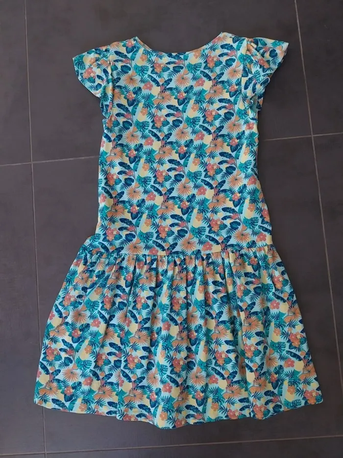 Robe 12 ans neuve feuilles - photo numéro 3