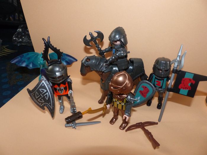 Lot playmobils chevaliers au dragon - photo numéro 2