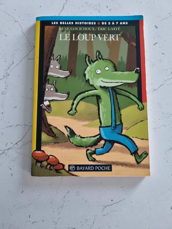 Livre Le loup vert