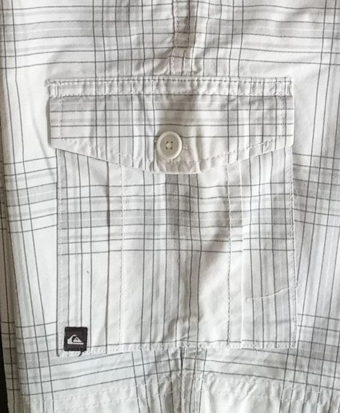 Short Quicksilver 8ans - photo numéro 4