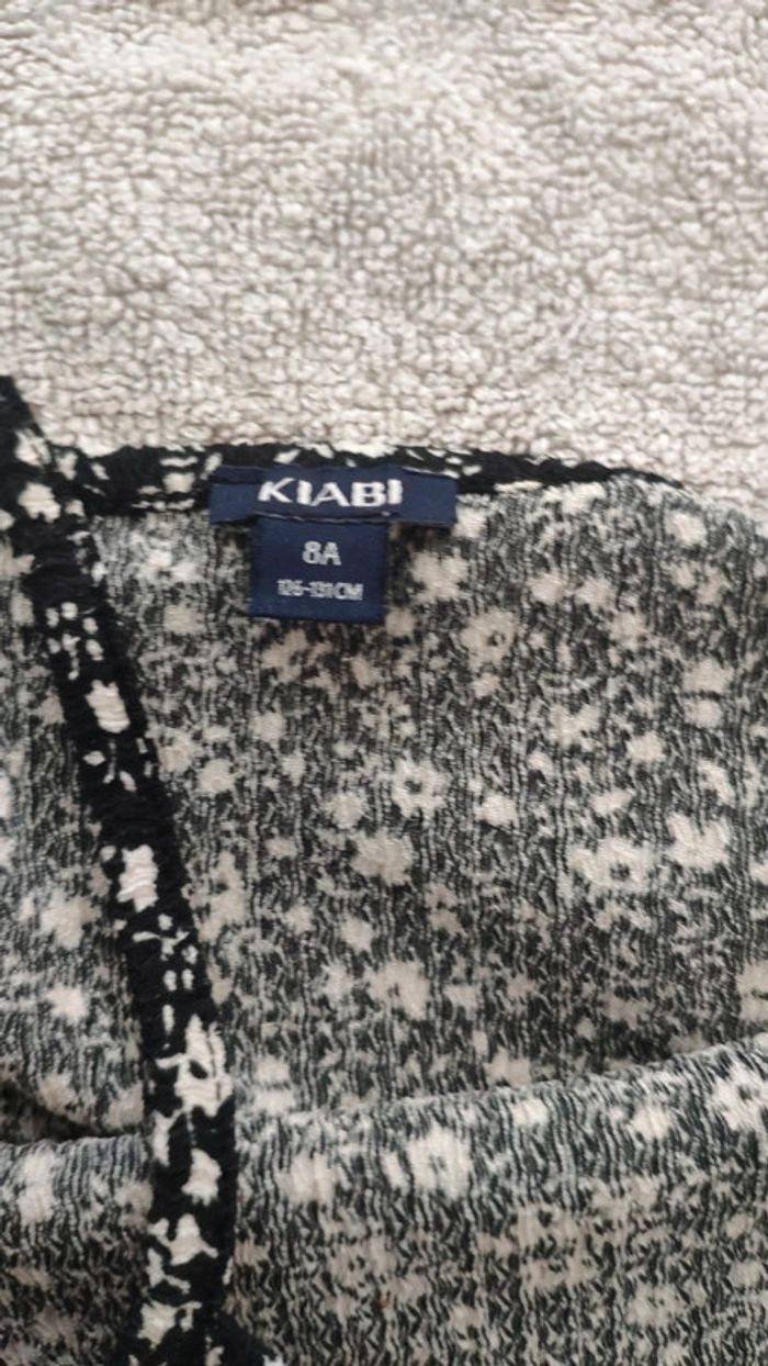 Robe Kiabi fleurs noir et blanc 8 ans - photo numéro 2