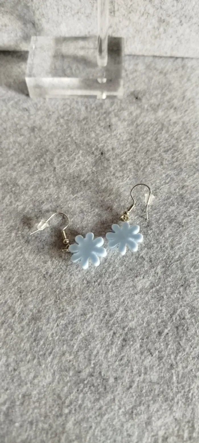 🍄 Boucles d’oreilles ▪ fleur bleue - photo numéro 3