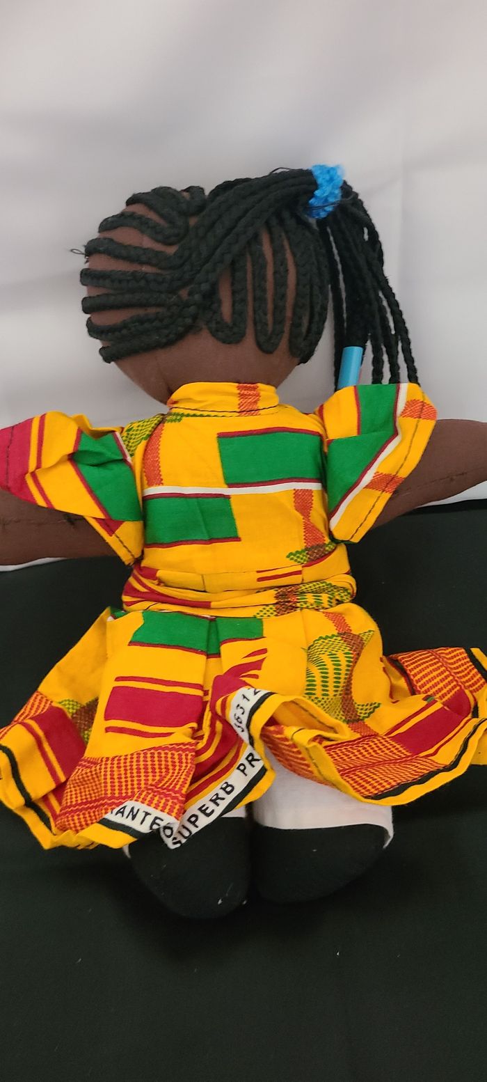 Poupée de Chiffon Noire en Tissu Wax Africain - photo numéro 3