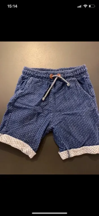 Short Zara taille 6 ans