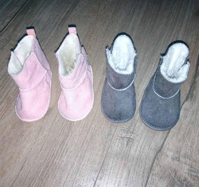 Chaussons/ bottes fourrées T.17 - photo numéro 2