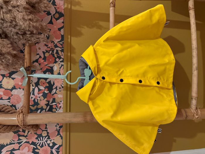 Cape de pluie bébé
