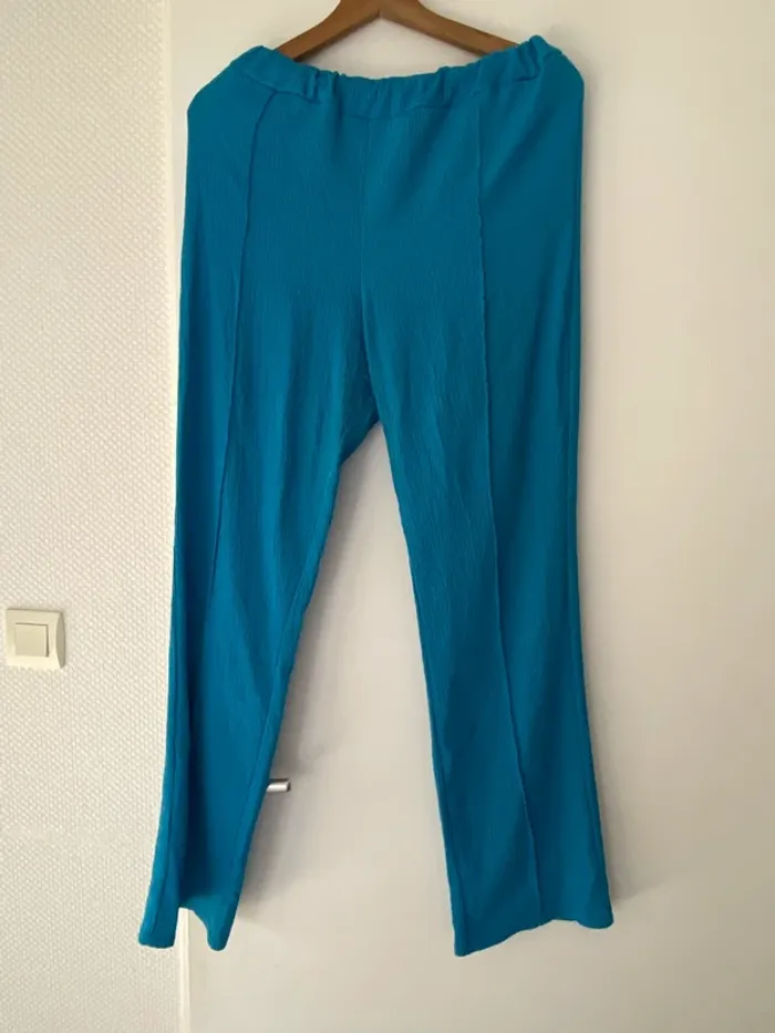 Ensemble bleu - photo numéro 3