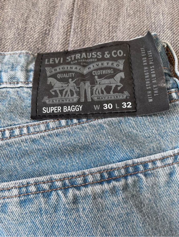 Jean Levi's super baggy homme W30 | FR 40 - photo numéro 4