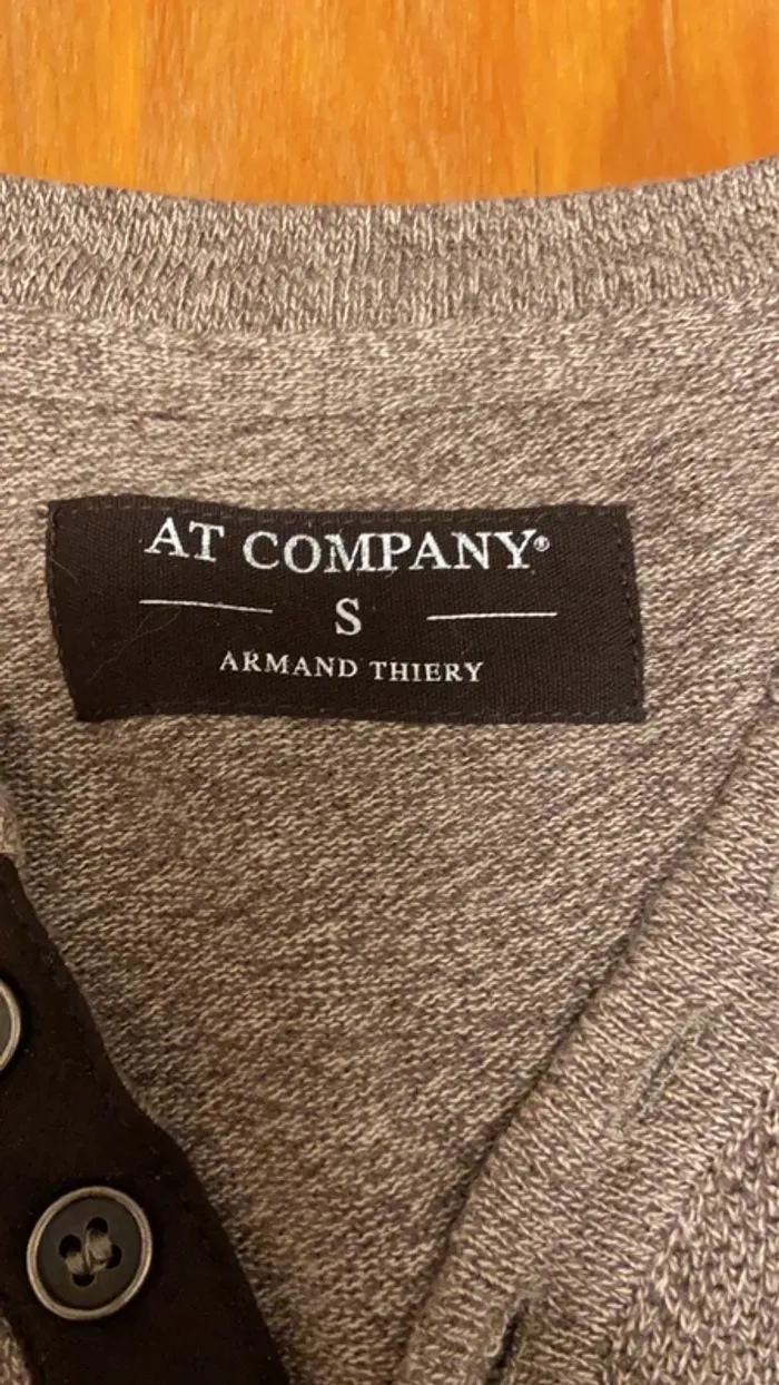 Pull léger marron Armand Thiery taille S - photo numéro 3