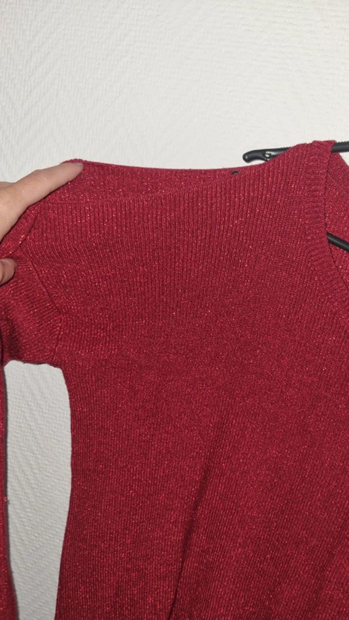 Pull paillette epaule dénudée - photo numéro 3