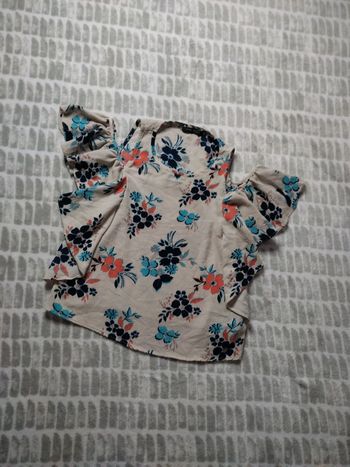 Haut top tee-shirt épaules dénudées gris beige fleurs bisou's project 36 38