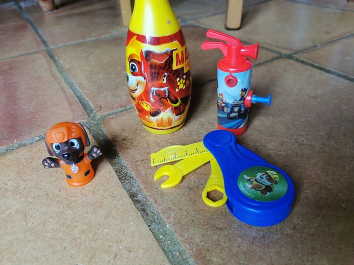 Pat' Patrouille lot de jouets en plastique