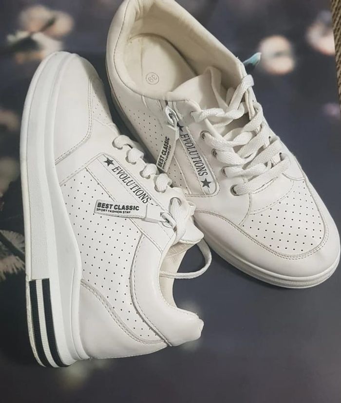 Basket rehaussant taille 39