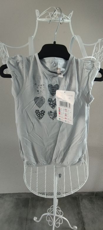 Tee shirt