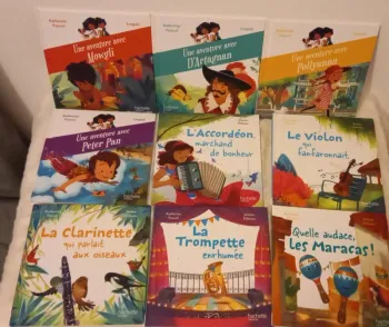 Lot 9 livres Collection  En avant la musique et Au pays des livres