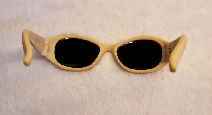 Lunette de soleil - photo numéro 2