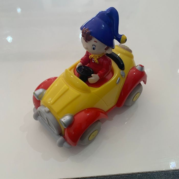 Voiture oui oui . - photo numéro 2