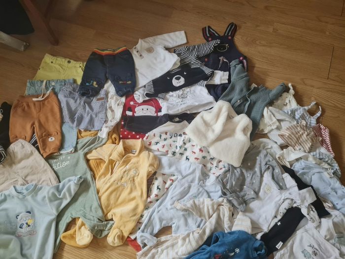 Lot vêtements bébé - photo numéro 2